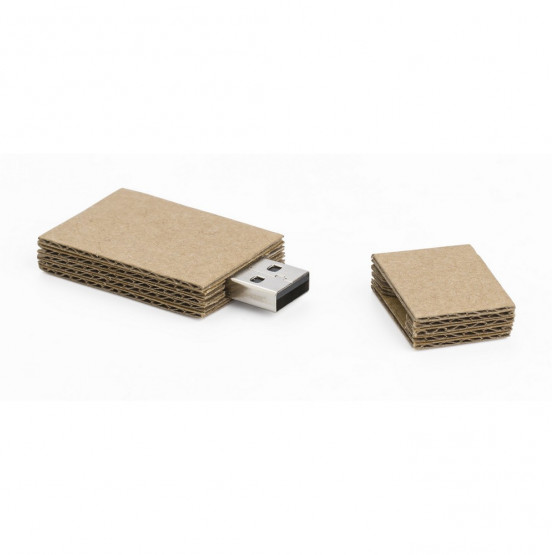 pendrive z recyklingu